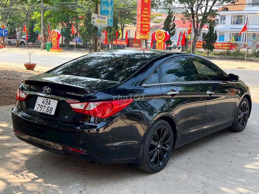 Hyundai Sonata 2011 - ảnh 4