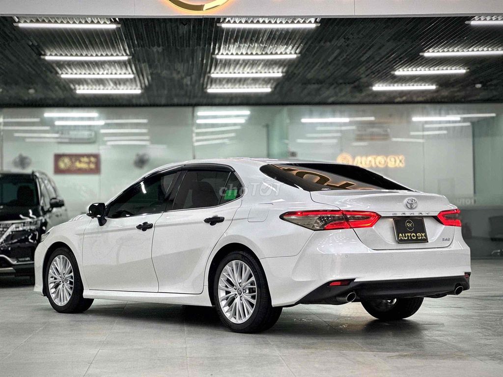 Toyota Camry 2.5Q 2020 - ảnh 3