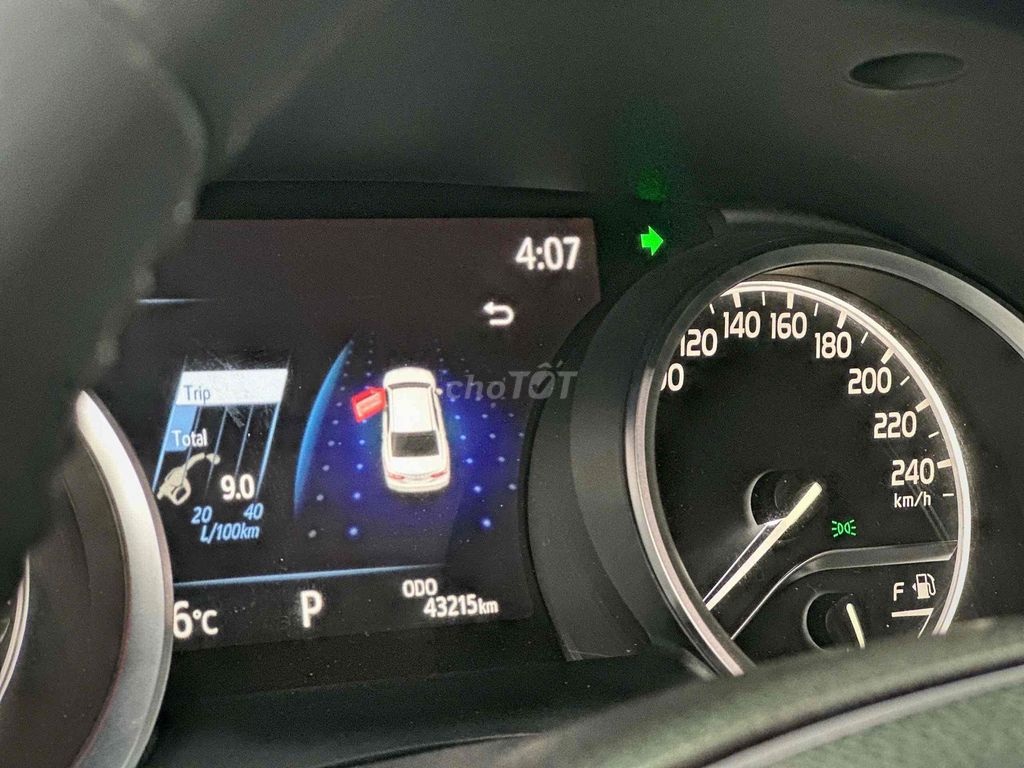 Toyota Camry 2.5Q 2020 - ảnh 4