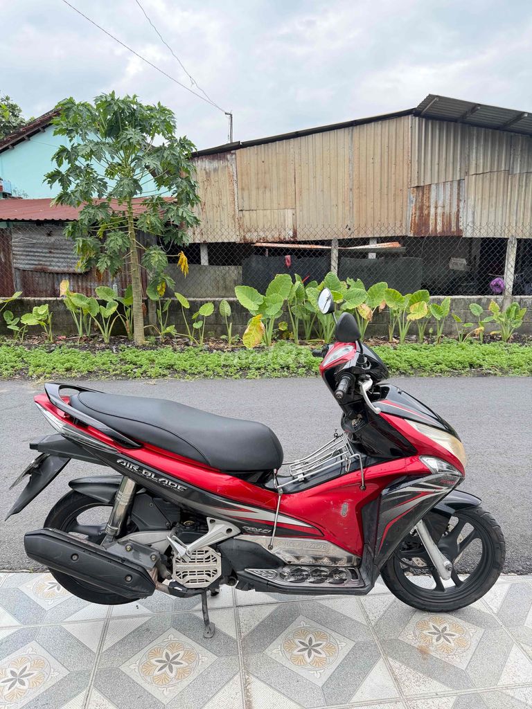 Honda Air Blade 2011 - ảnh 3