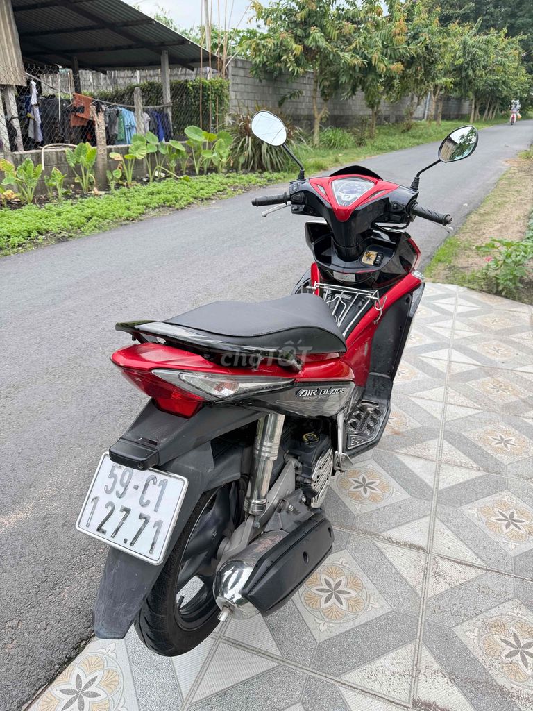 Honda Air Blade 2011 - ảnh 4