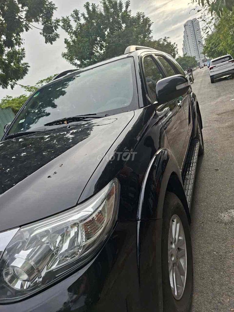 Toyota Fortuner 2014 - ảnh 1