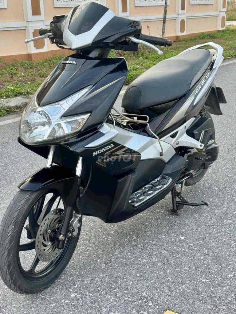 Honda Air Blade 2010 - ảnh 2