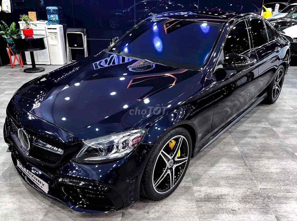 Mercedes-Benz 2019 - ảnh 1