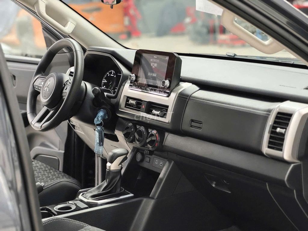 Mitsubishi Triton 2026 - ảnh 4