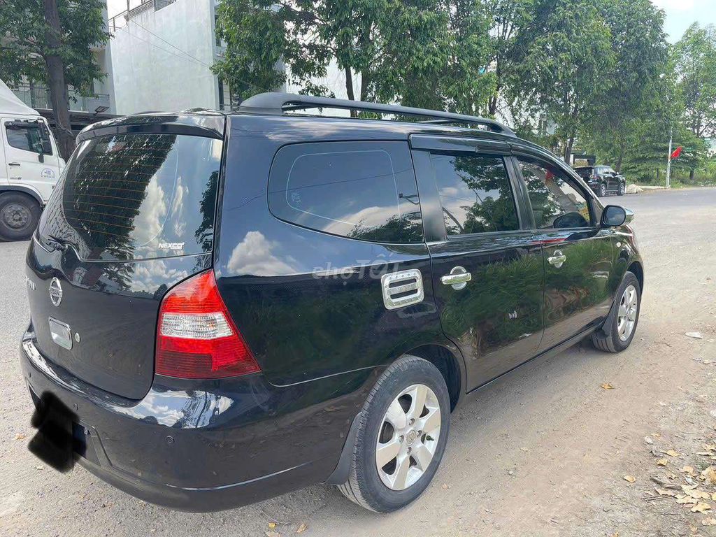 Nissan 2010 - ảnh 4