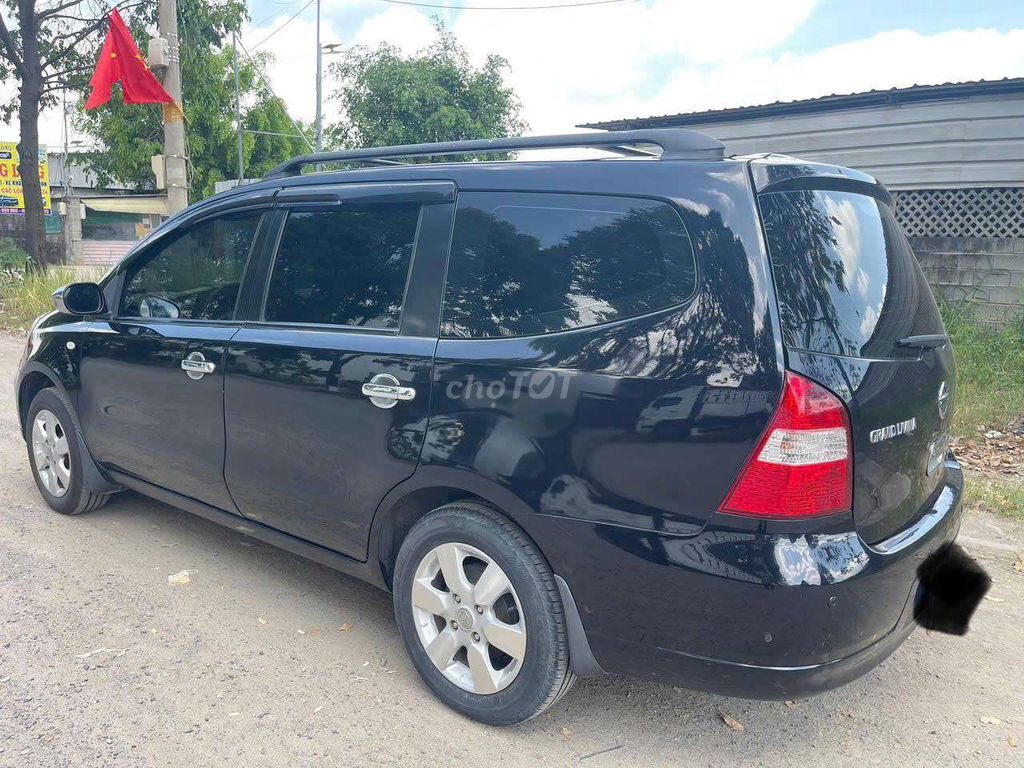 Nissan 2010 - ảnh 5