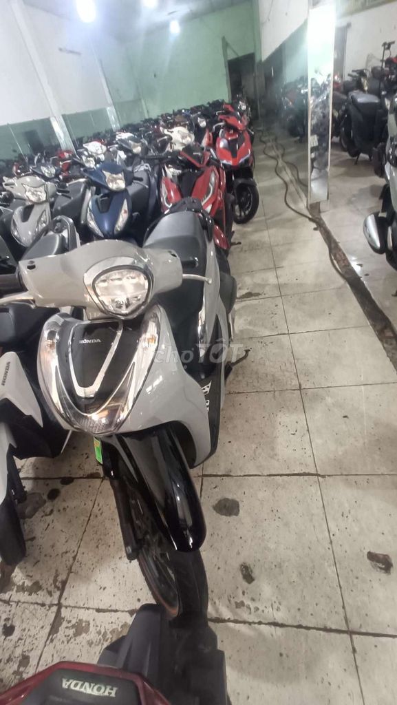 Honda SH Mode 2021 - ảnh 1