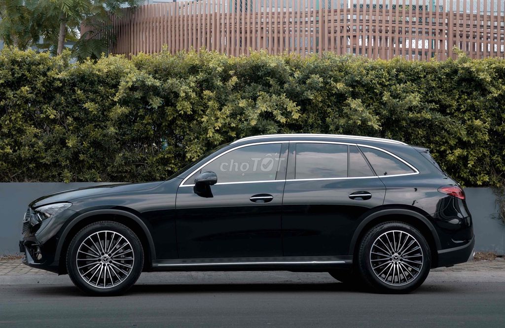Mercedes-Benz GLC 2024 - ảnh 3