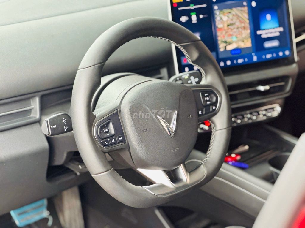 VinFast VF7 Eco 2025 - ảnh 1