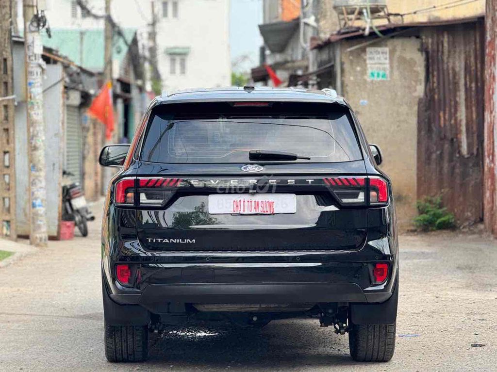 Ford Everest 2022 - ảnh 4