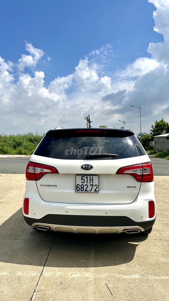 Kia Sorento - ảnh 2