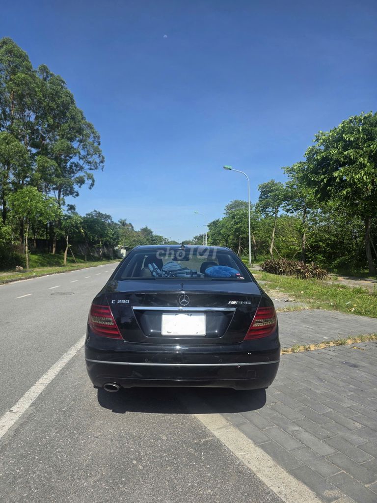 Mercedes-Benz 2013 - ảnh 2