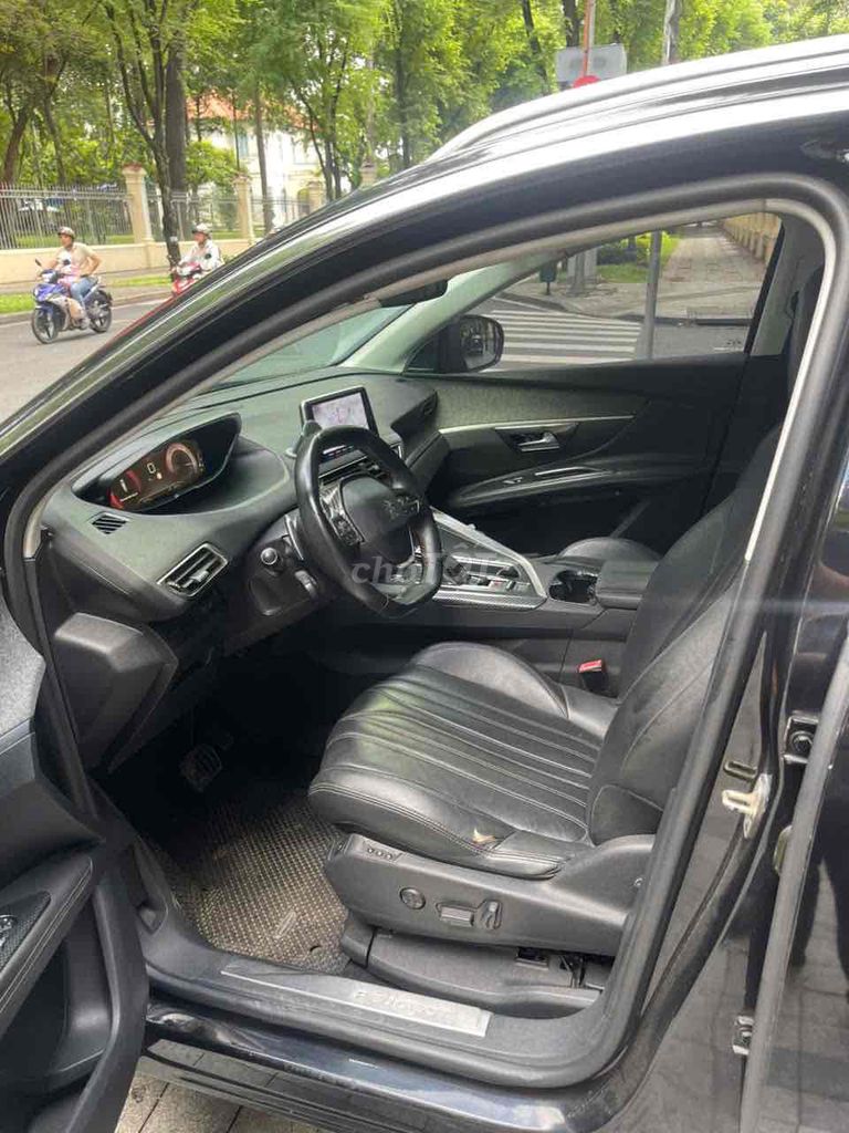 Peugeot 5008 2018 - ảnh 4