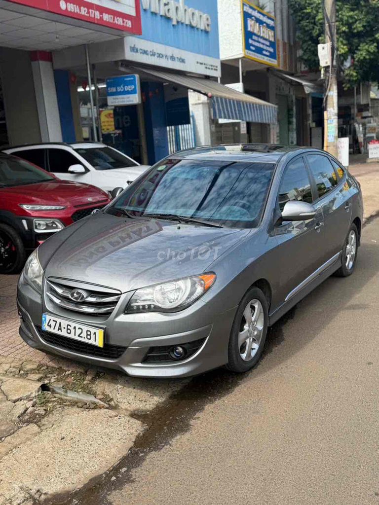Hyundai Avante 2011 - ảnh 3