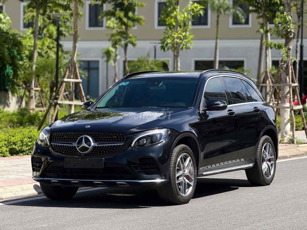 Mercedes-Benz GLC 2018 - ảnh 1