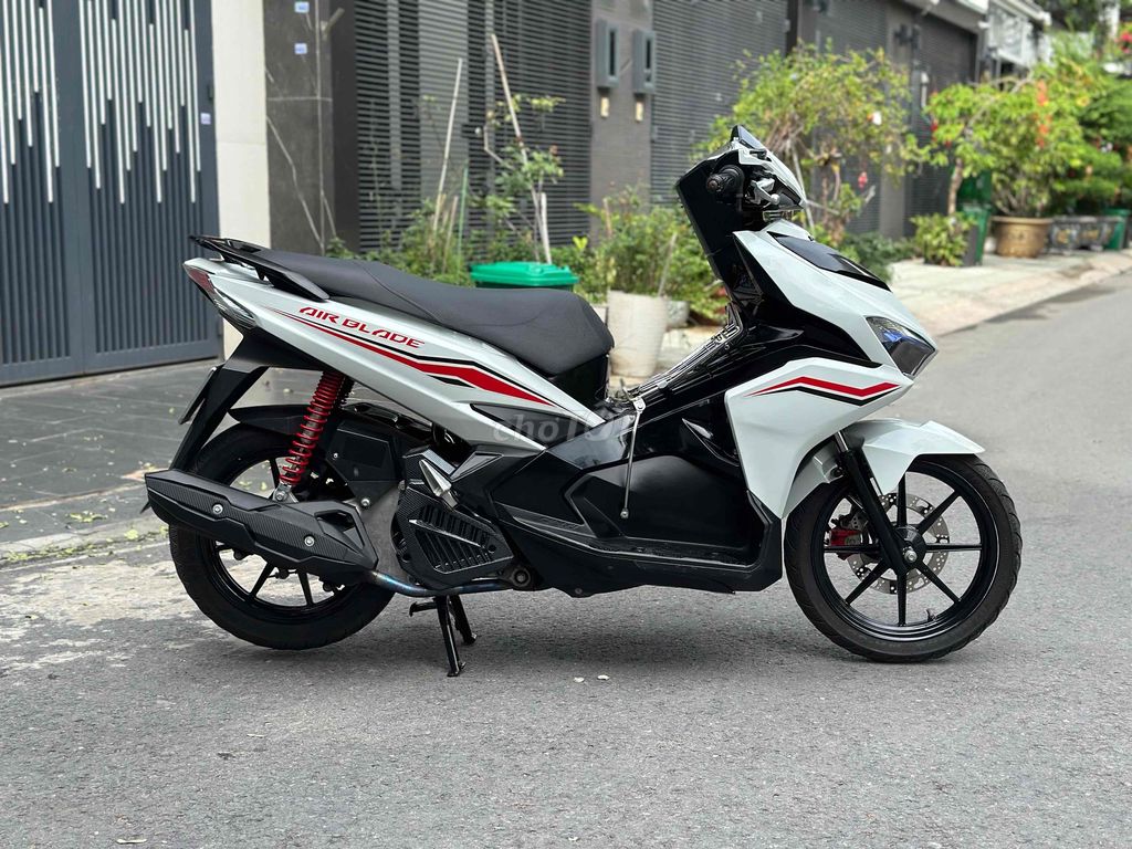 Honda Air Blade 2017 - ảnh 2