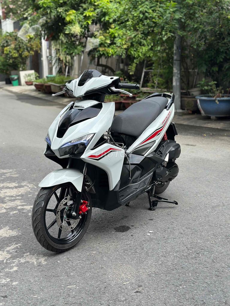 Honda Air Blade 2017 - ảnh 4