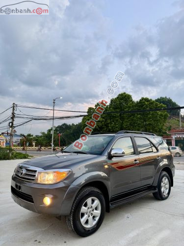 Toyota Fortuner 2.5G 2010 - ảnh 3