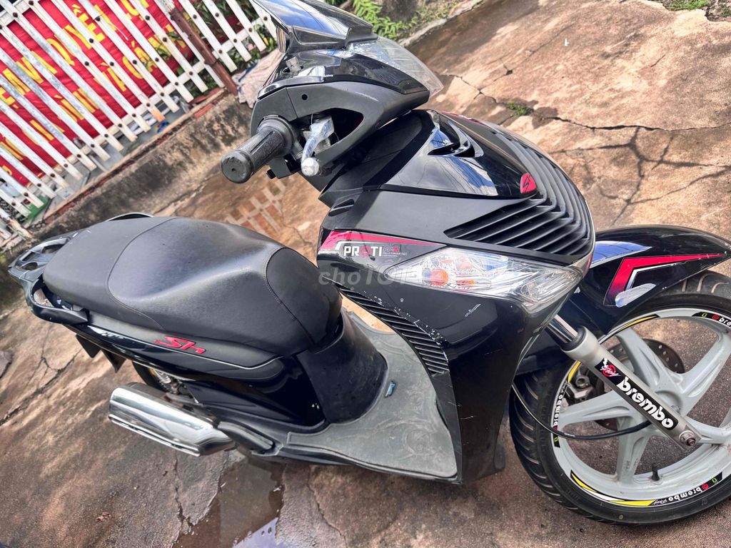 Honda SH 2005 - ảnh 2