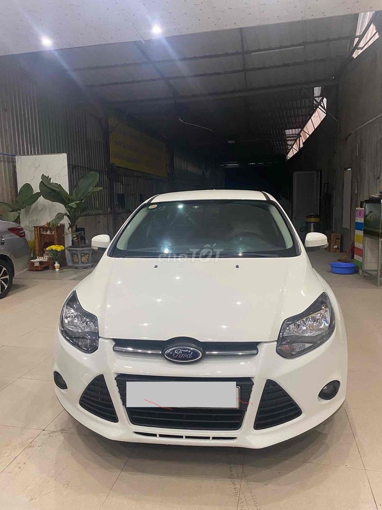 Ford Focus - ảnh 1