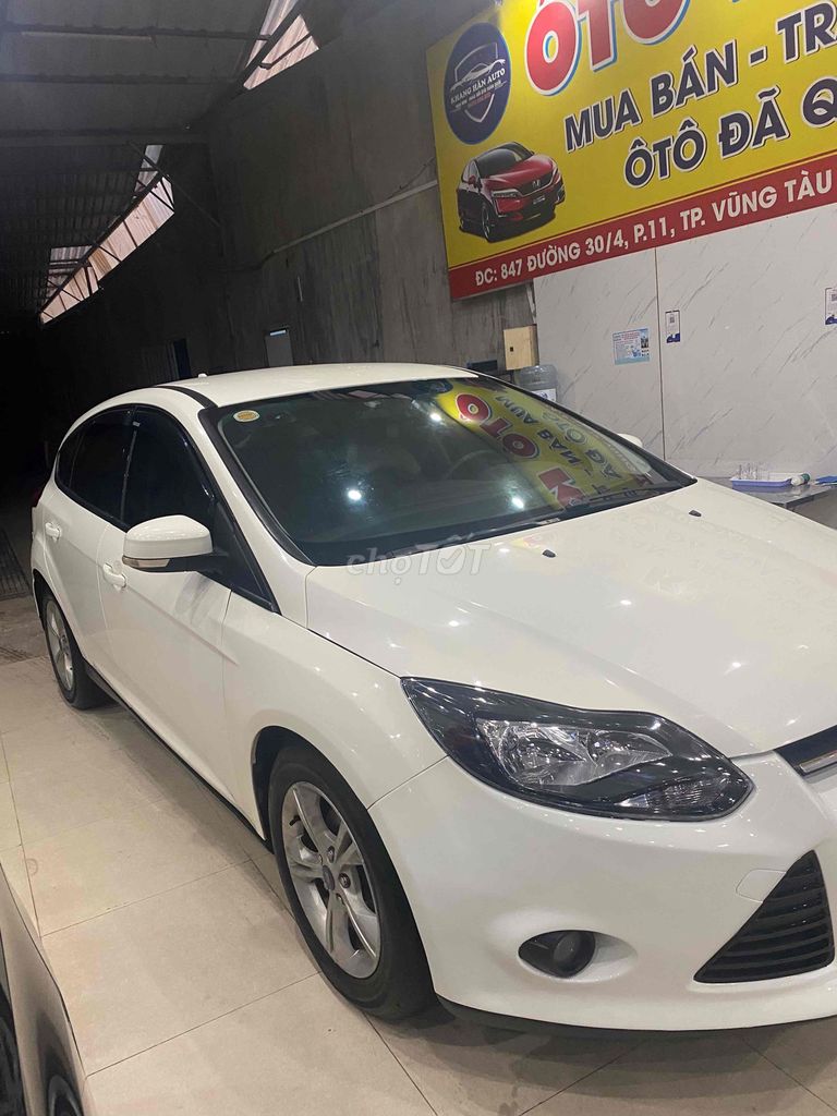 Ford Focus - ảnh 3