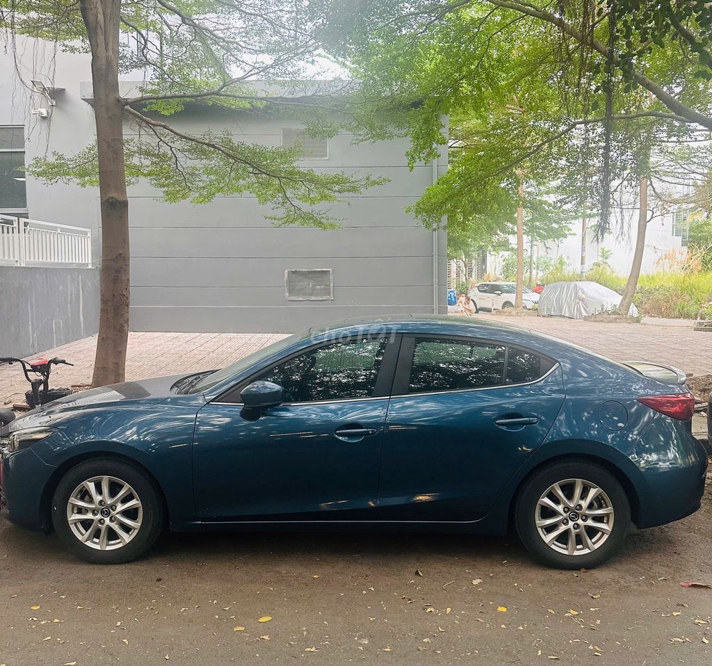 Mazda 3 - ảnh 1