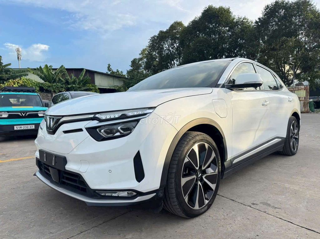 VinFast VF8 Plus 2023 - ảnh 1