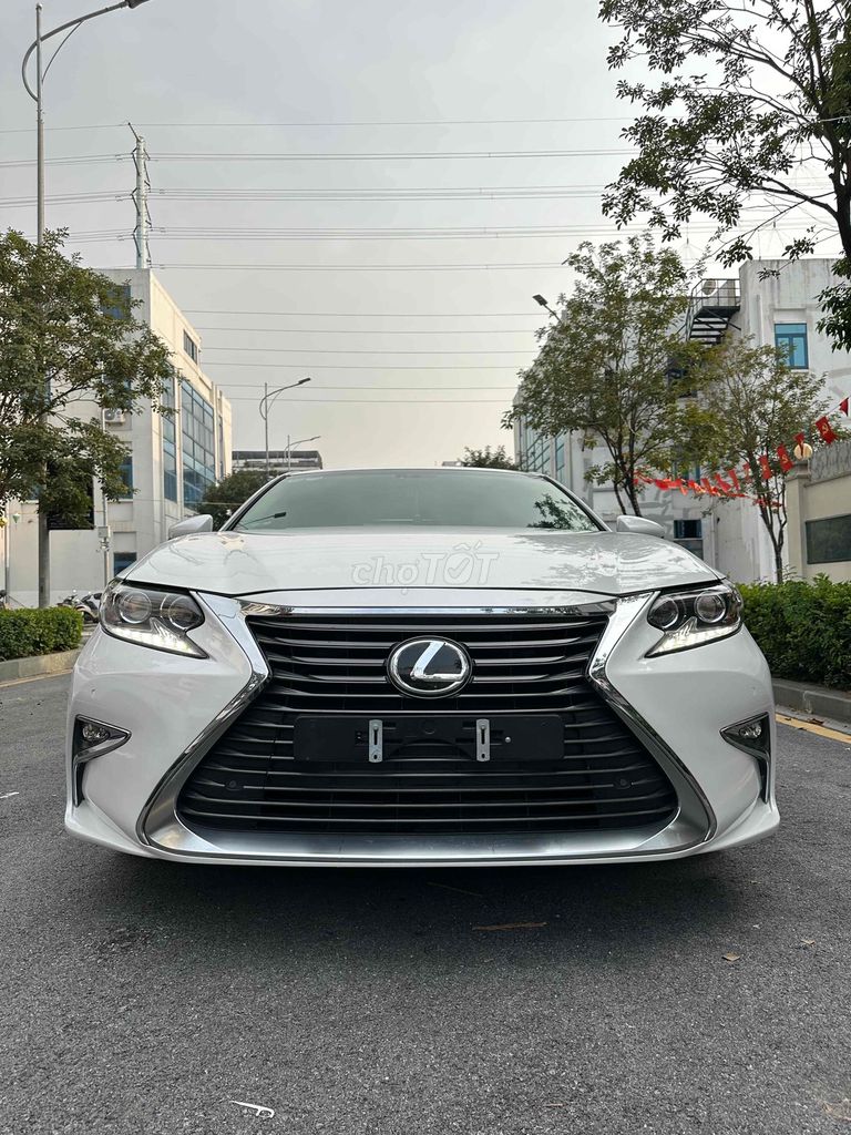 Lexus 2015 - ảnh 1