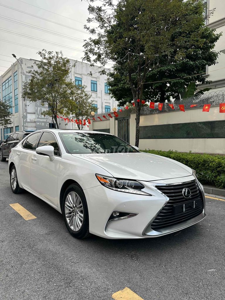 Lexus 2015 - ảnh 2