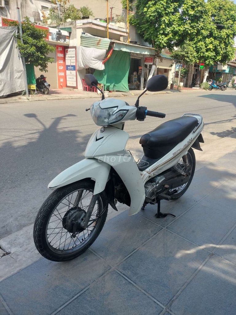Yamaha Sirius 2010 - ảnh 2