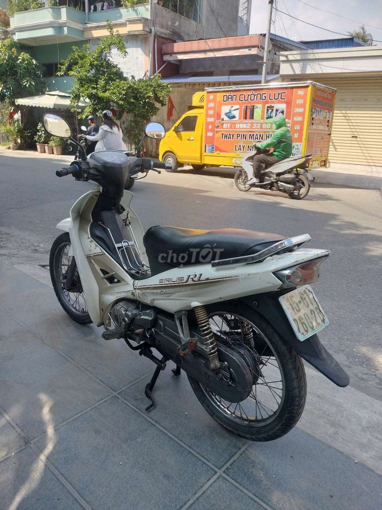 Yamaha Sirius 2010 - ảnh 5