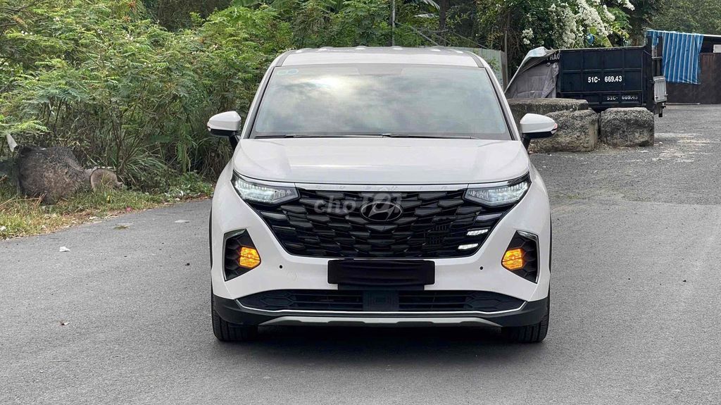 Hyundai Custin 2024 - ảnh 2