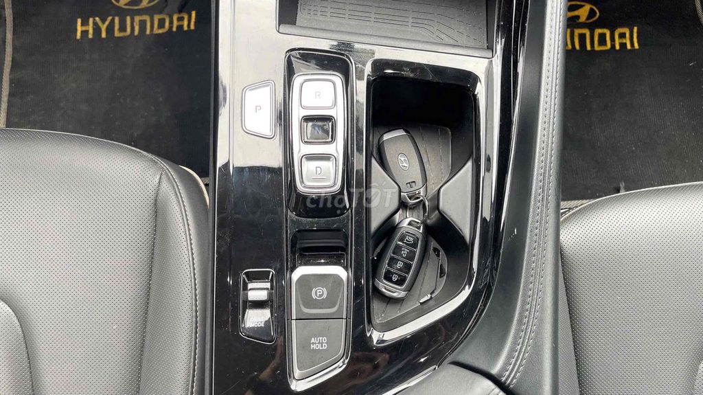 Hyundai Custin 2024 - ảnh 4