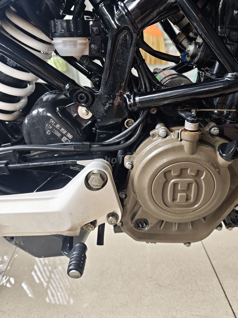Husqvarna Svartpilen 2021 - ảnh 3
