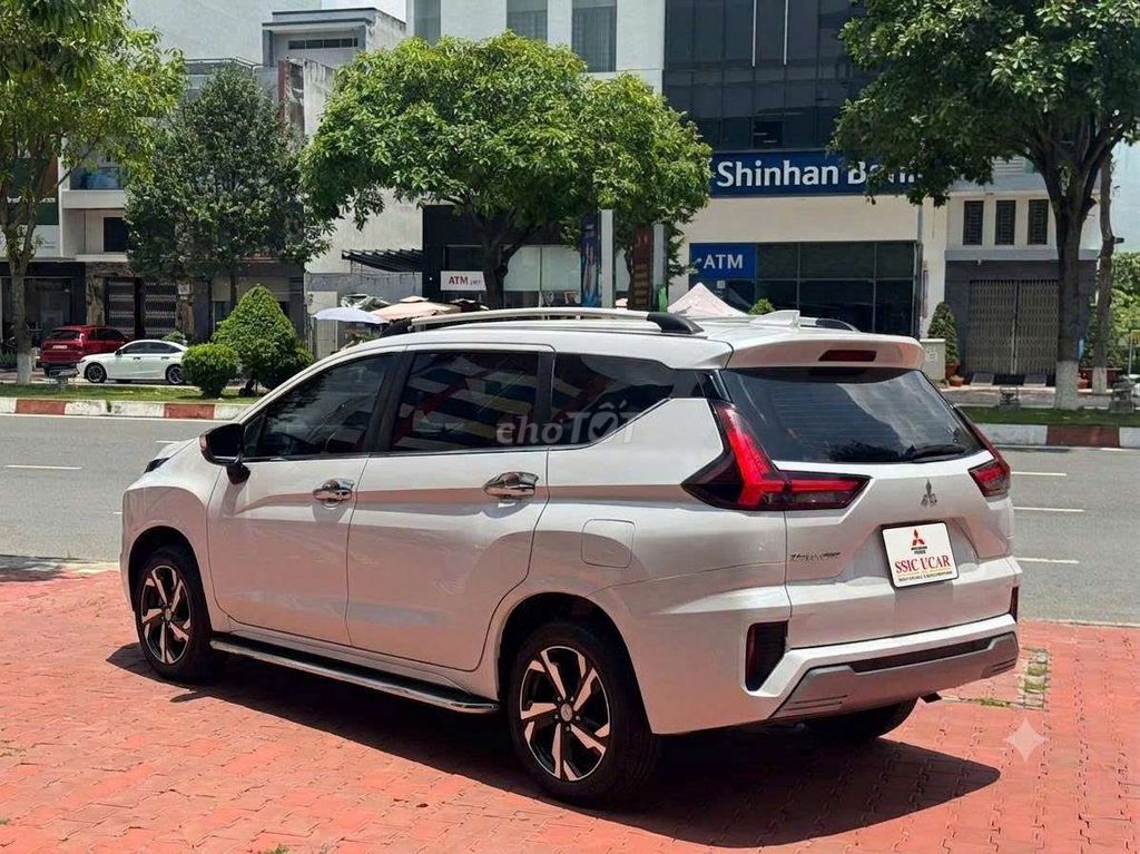 Mitsubishi - ảnh 3