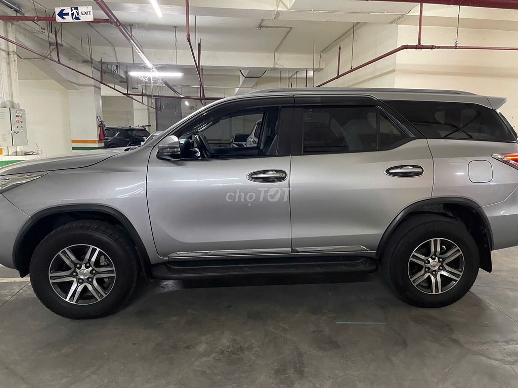 Toyota Fortuner - ảnh 5