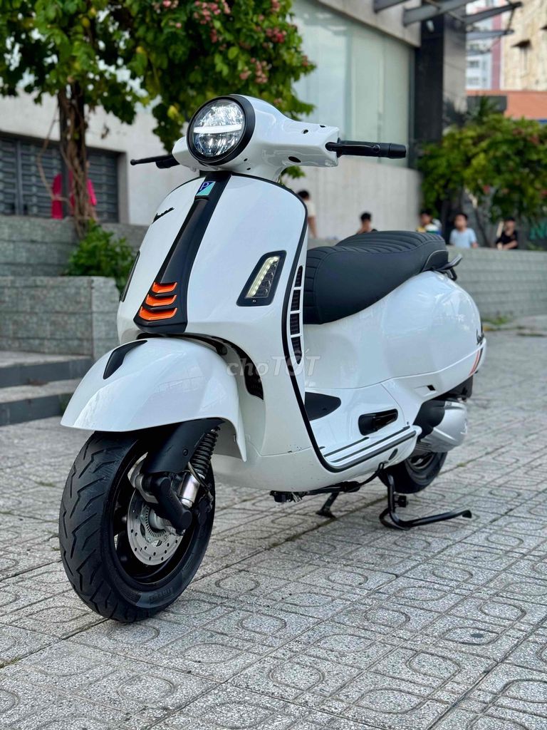 Vespa GTS 2021 - ảnh 1