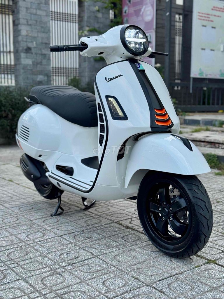 Vespa GTS 2021 - ảnh 3