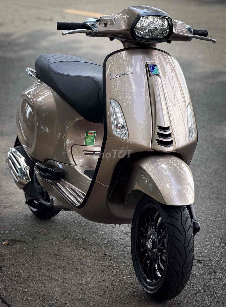 Vespa 2024 - ảnh 1