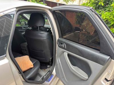 Ford Focus 2010 - ảnh 1
