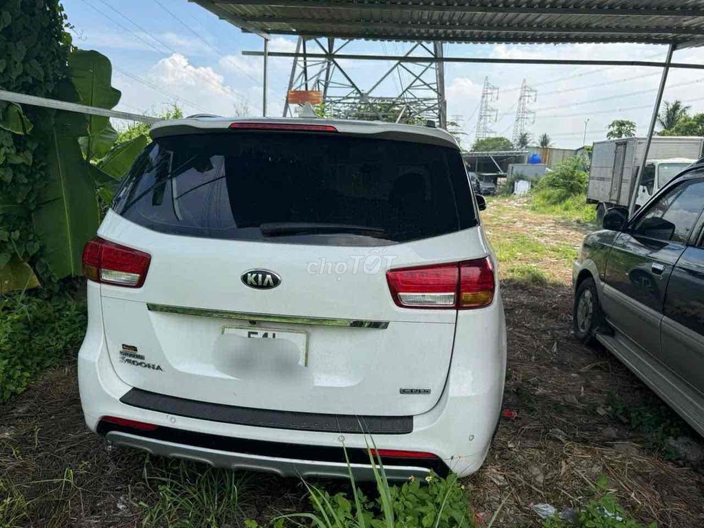 Kia Sedona 2016 - ảnh 3