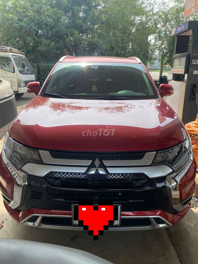Mitsubishi Outlander 2022 - ảnh 2