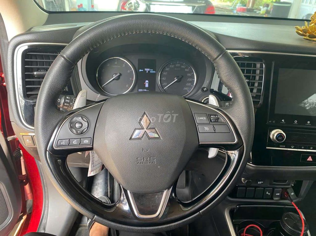 Mitsubishi Outlander 2022 - ảnh 4