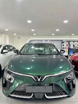 VinFast VF7 Eco - ảnh 1