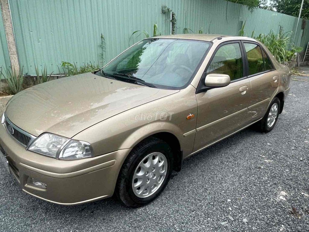 Ford Laser - ảnh 1