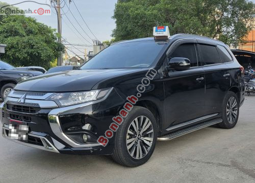 Mitsubishi Outlander 2.0 CVT 2023 - ảnh 1