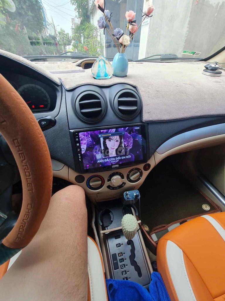 Chevrolet Aveo 2018 - ảnh 1
