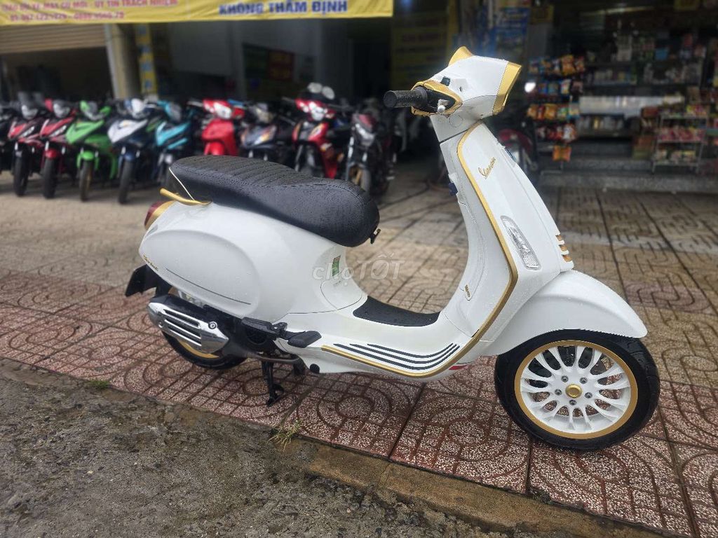 Piaggio Vespa 2022 - ảnh 3