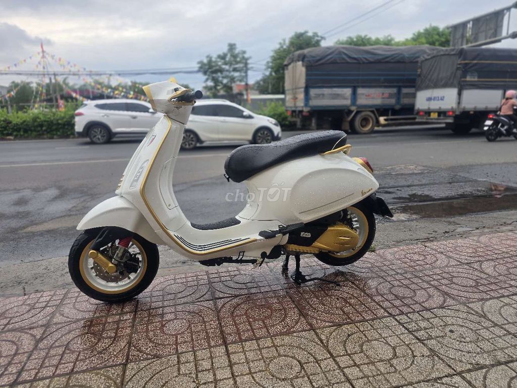 Piaggio Vespa 2022 - ảnh 4